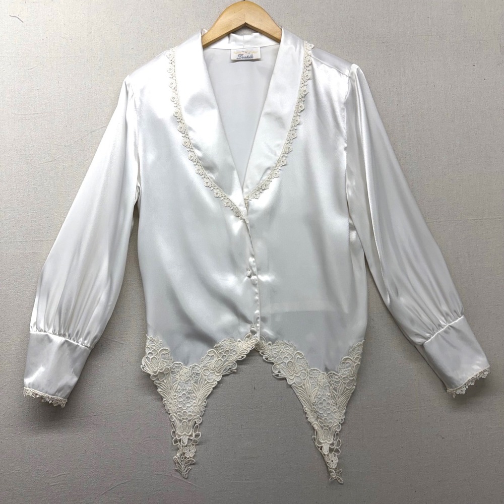 Vintage Ivory Satin Lace Trim Blouse Long Sleeve Button Front Sharkbite Hem M